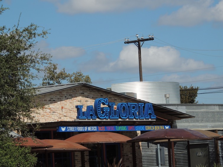 LaGloria Icehouse -Street Food at the Pearl